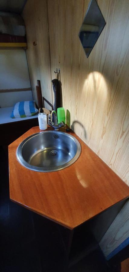 Intersail Hostel - Avontuur Amszterdam Kültér fotó