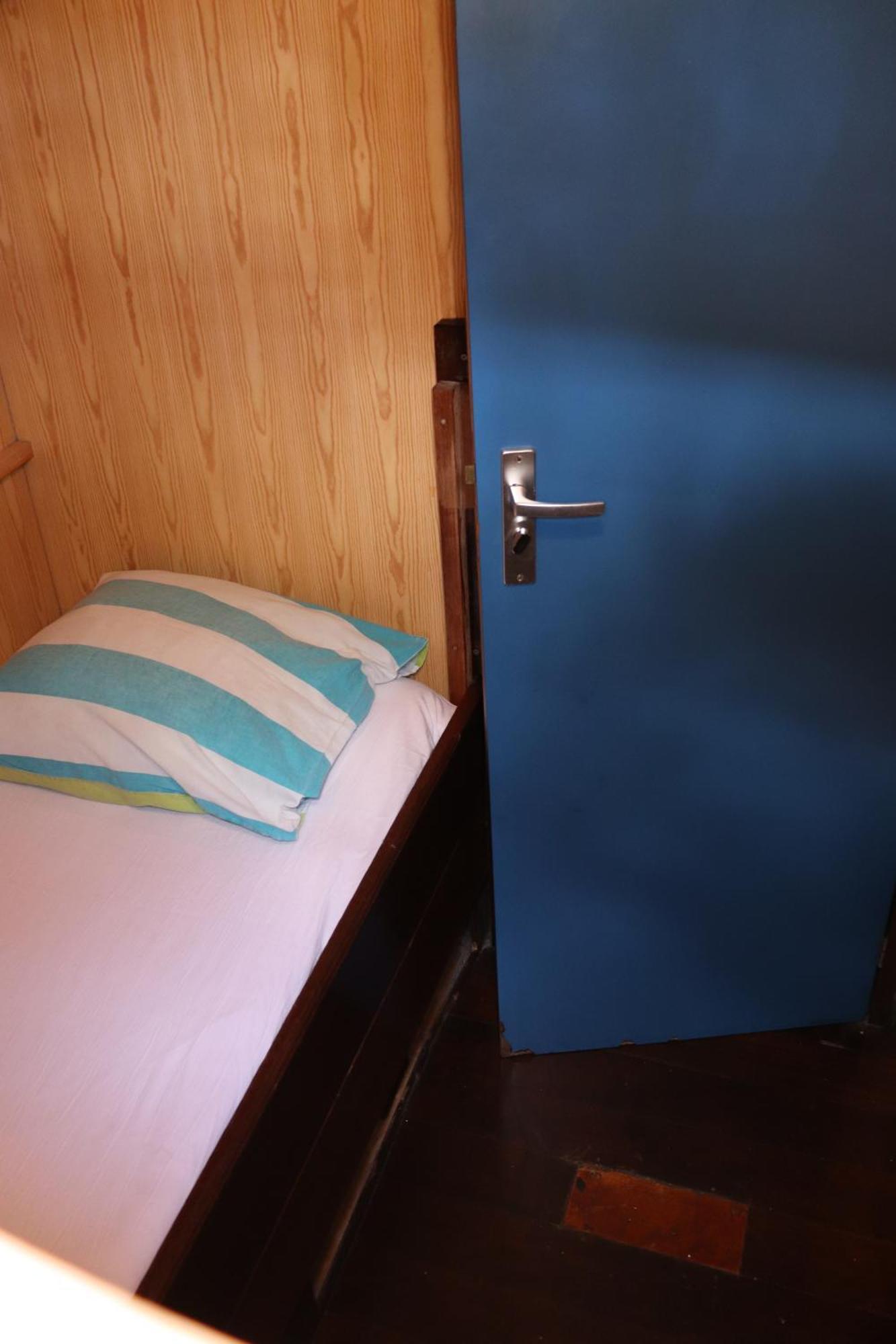 Intersail Hostel - Avontuur Amszterdam Kültér fotó
