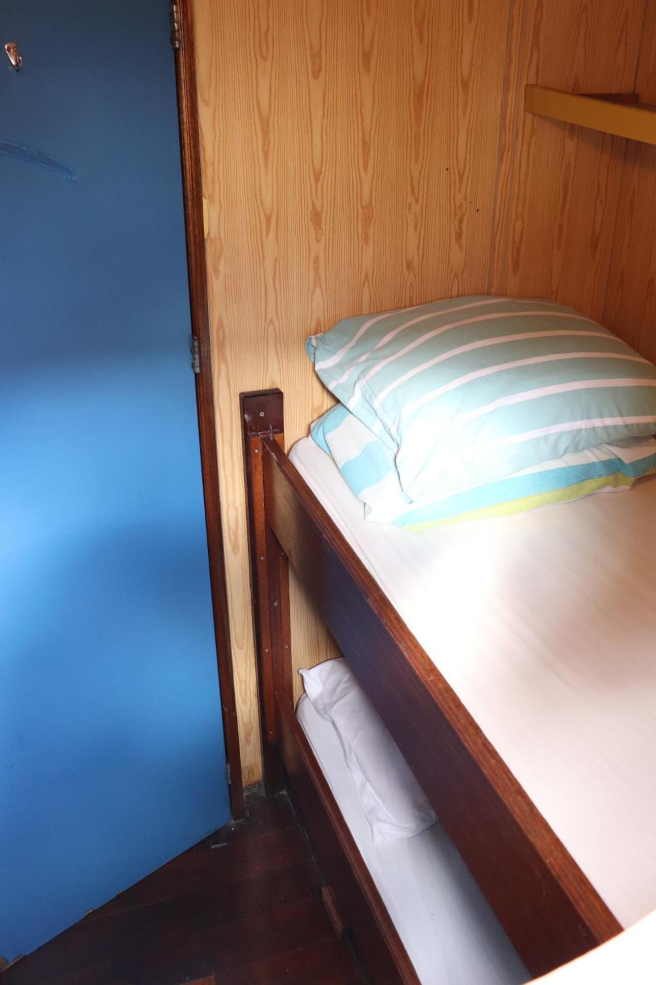 Intersail Hostel - Avontuur Amszterdam Kültér fotó