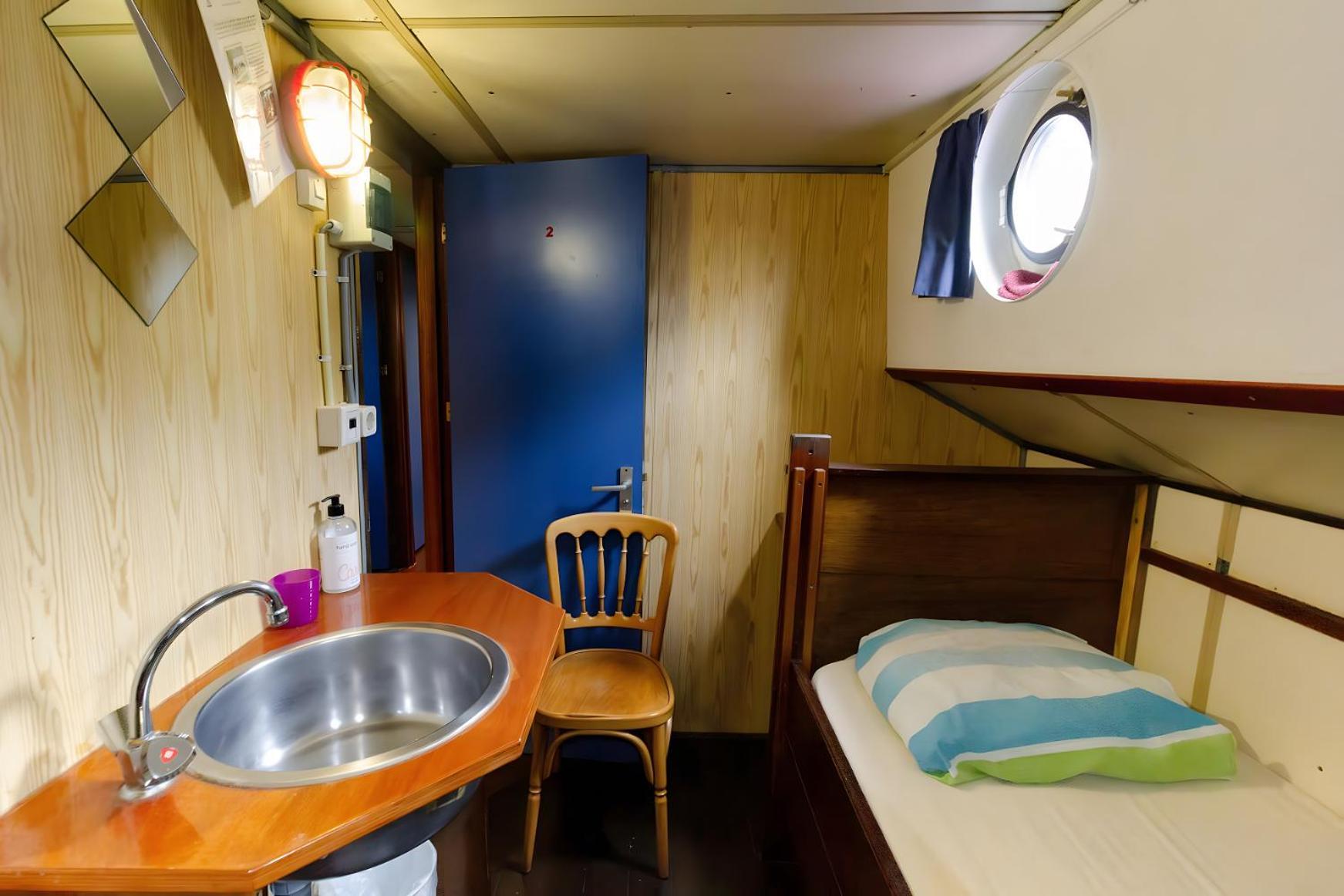 Intersail Hostel - Avontuur Amszterdam Kültér fotó