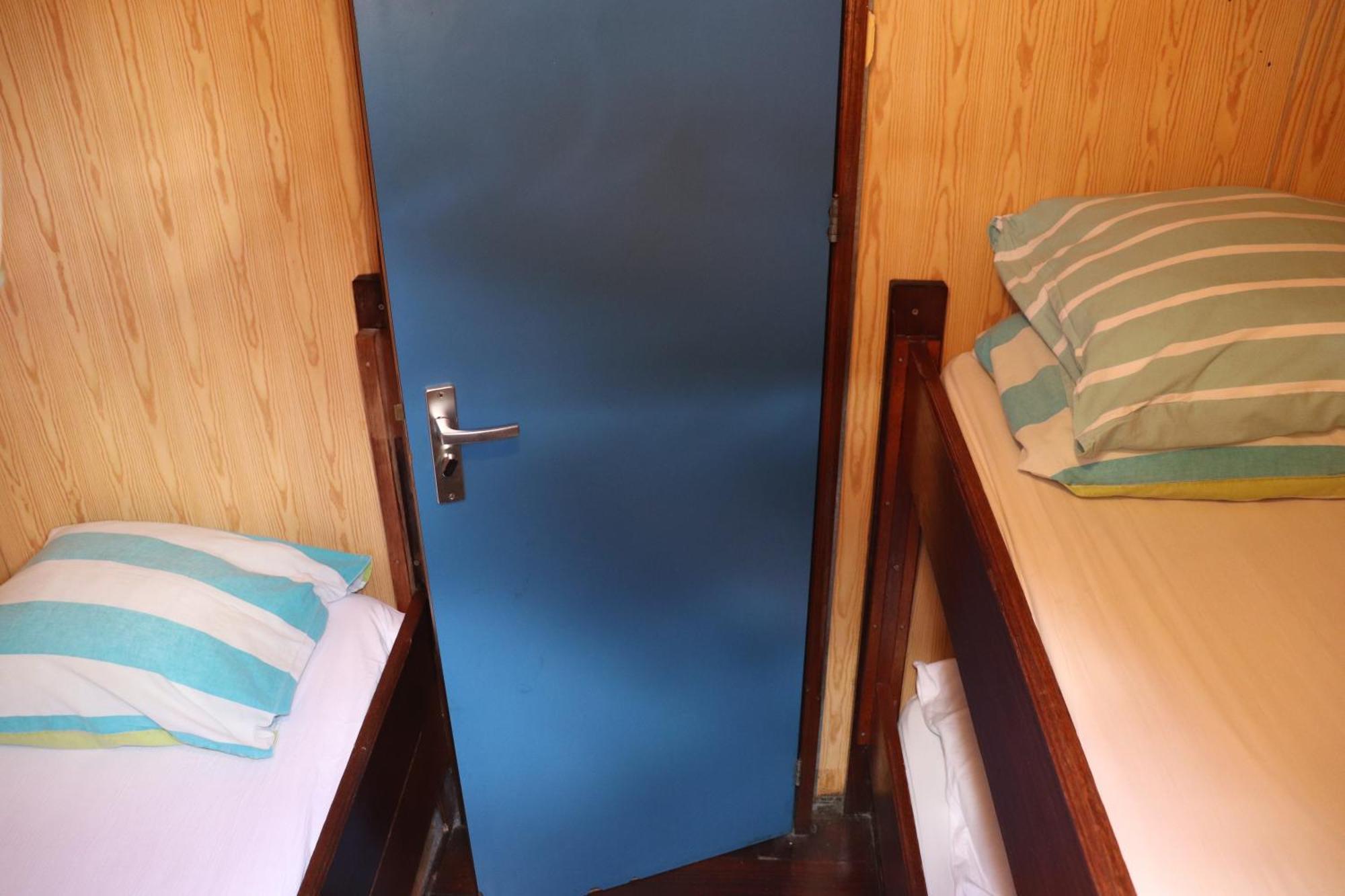 Intersail Hostel - Avontuur Amszterdam Kültér fotó