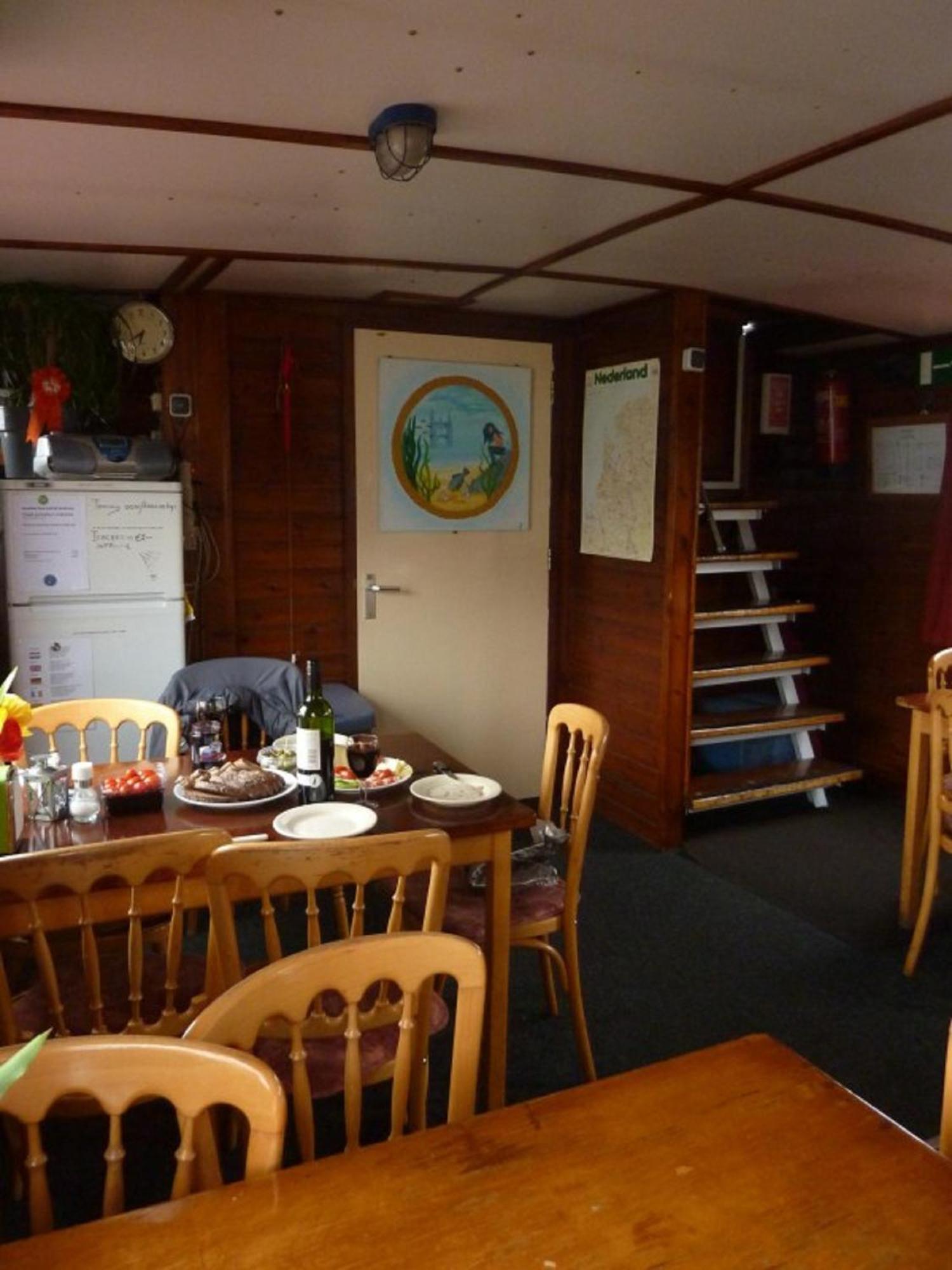Intersail Hostel - Avontuur Amszterdam Kültér fotó