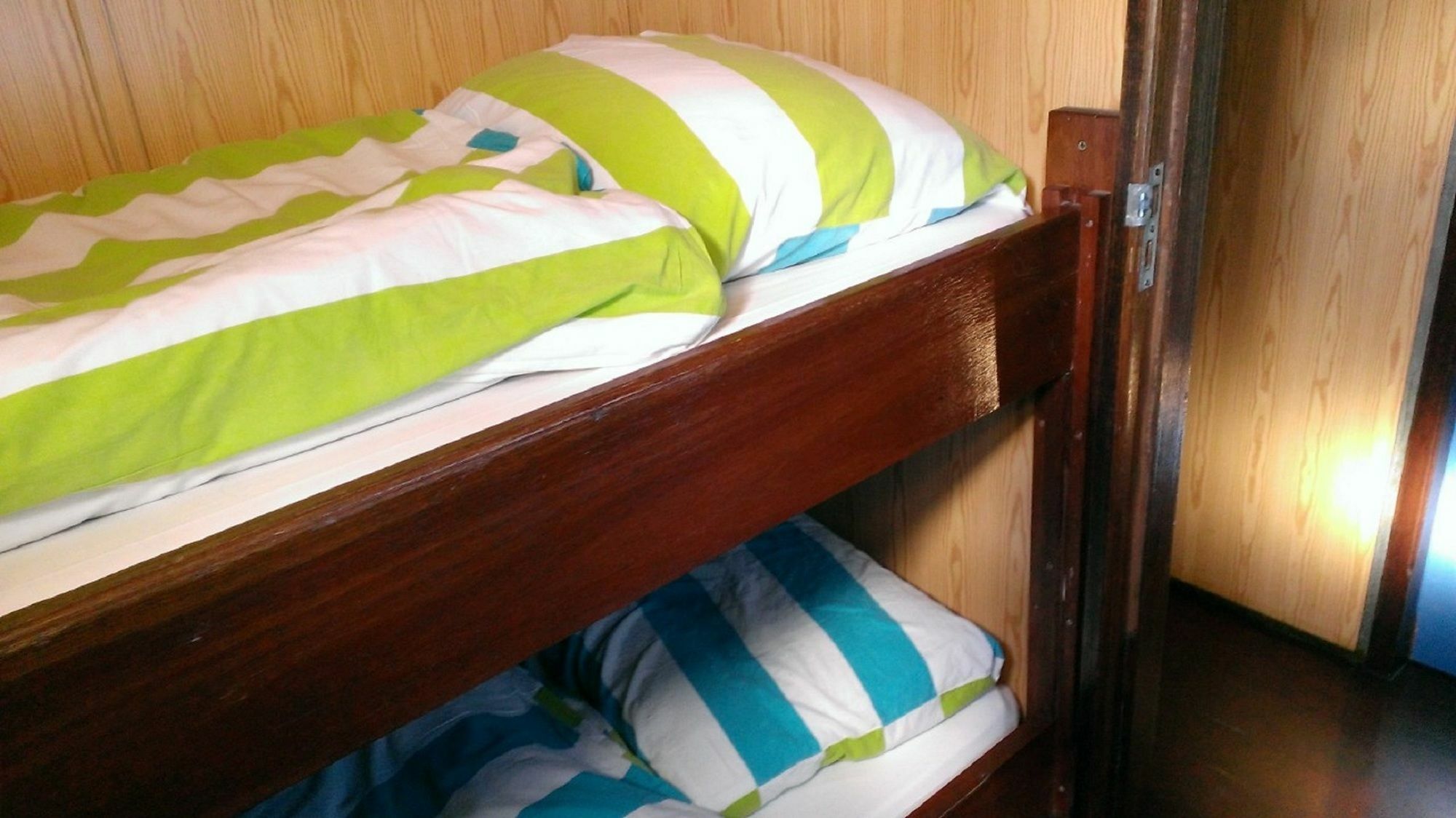Intersail Hostel - Avontuur Amszterdam Kültér fotó