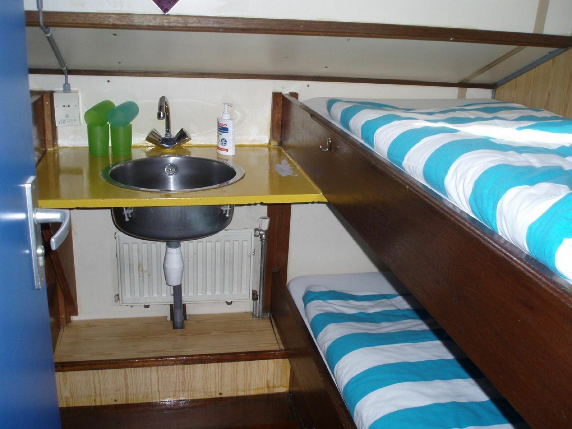 Intersail Hostel - Avontuur Amszterdam Kültér fotó